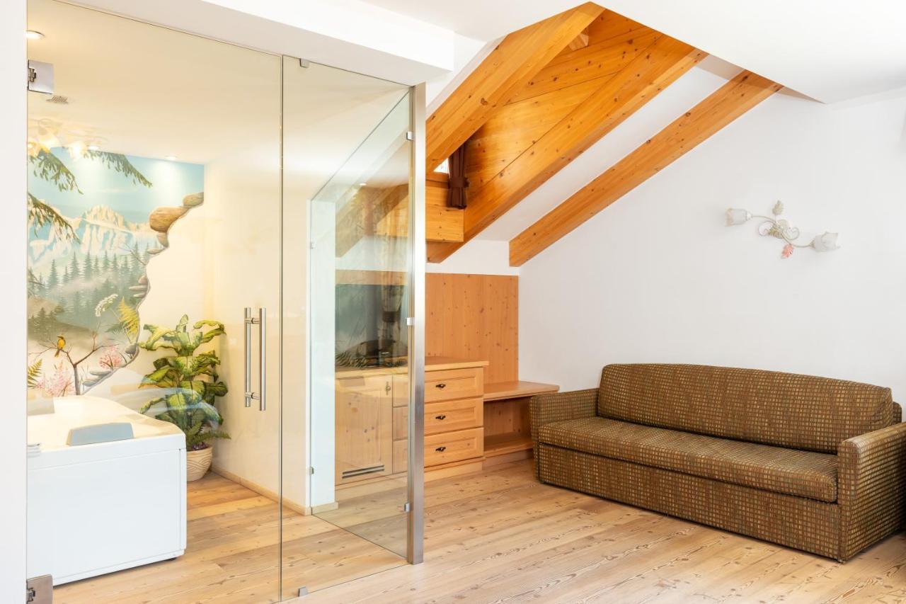 קאנזיי Wellness Hotel Lupo Bianco מראה חיצוני תמונה