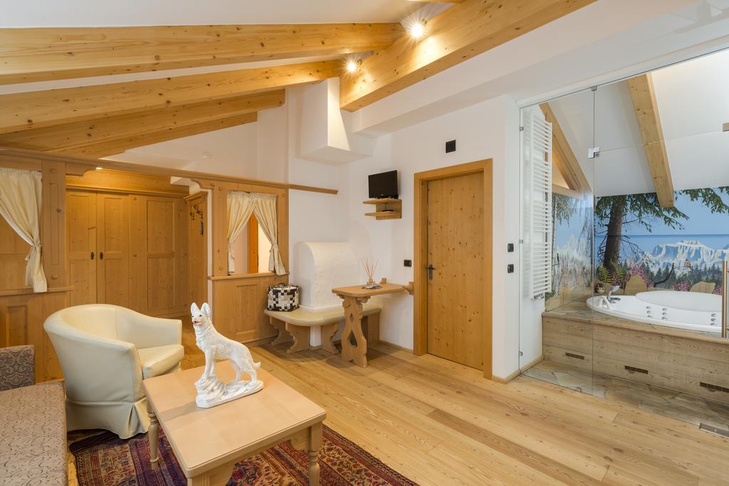 קאנזיי Wellness Hotel Lupo Bianco מראה חיצוני תמונה
